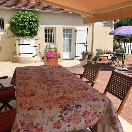 La Petite Jucherie Saint-Hippolyte  Extérieur photo