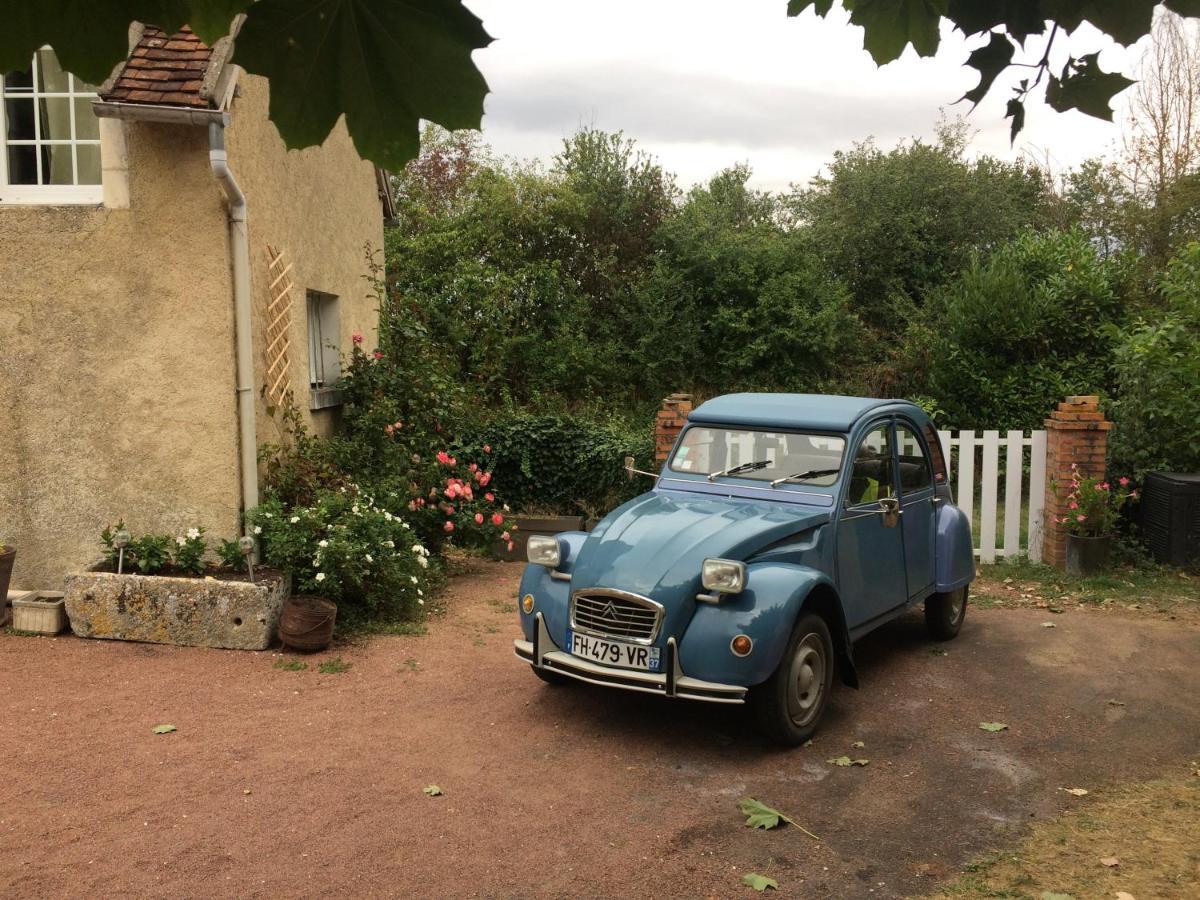 La Petite Jucherie Saint-Hippolyte  Extérieur photo